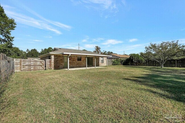 Building Photo - 10601 Silver Creek Dr
