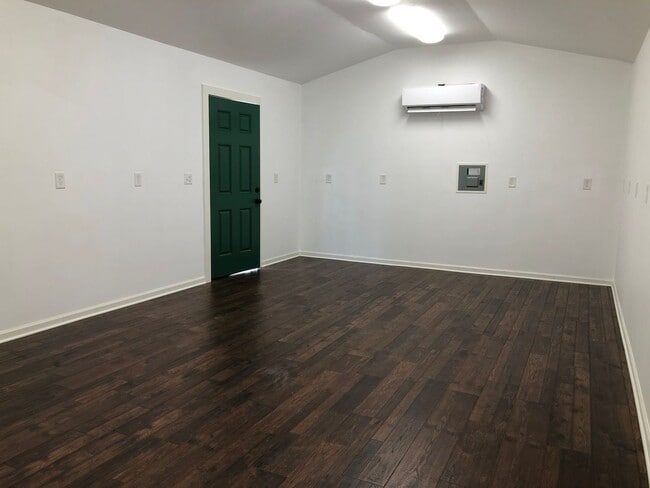 Building Photo - Corner Lot close to Barksdale Airforce Base with Bonus Room in back yard..