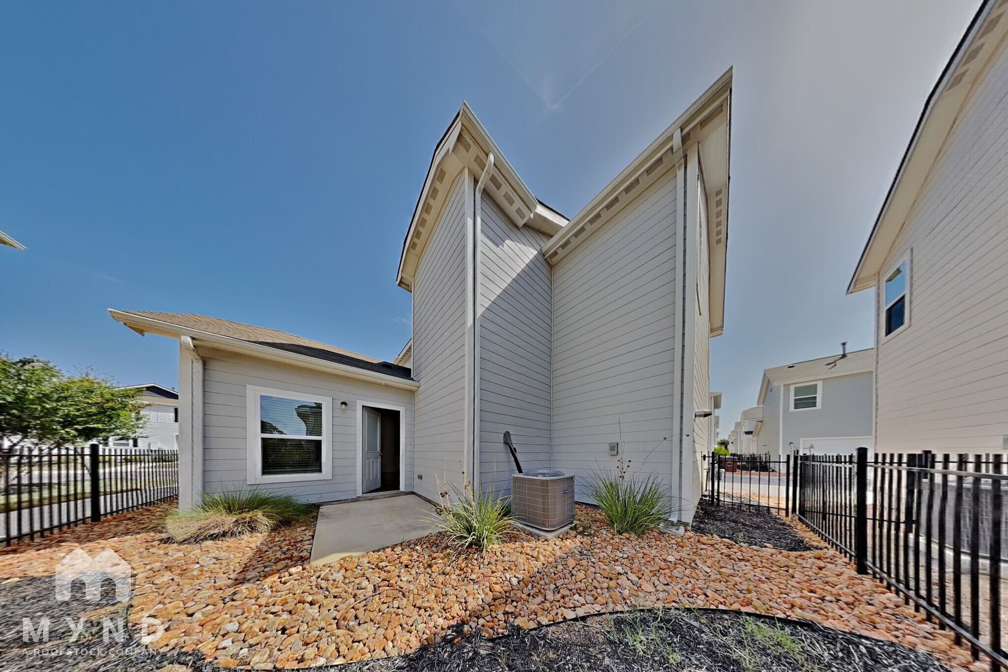 Building Photo - 10832 Quinn Ct