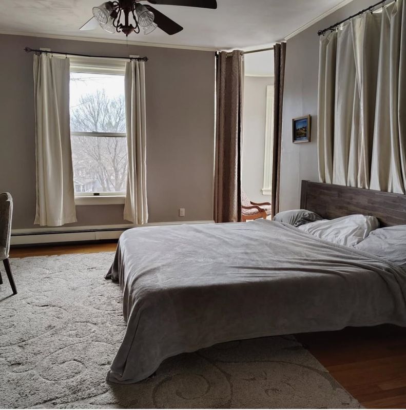 Building Photo - 113 School, 2B