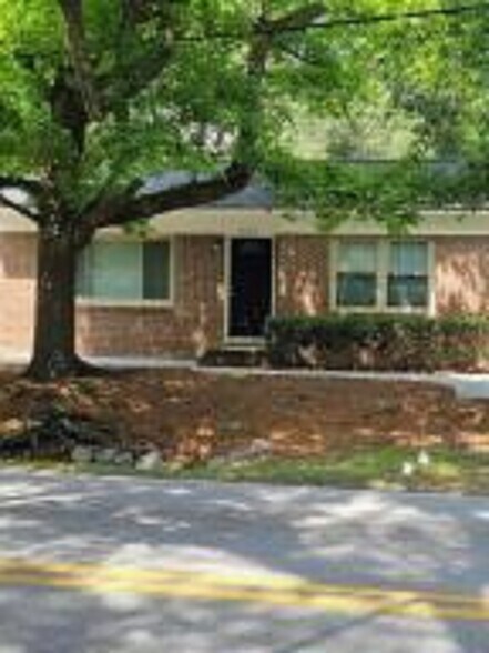 Building Photo - 1219 Ashley Hall Rd