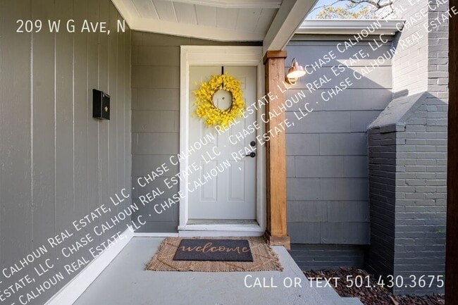 Building Photo - 209 W G Ave