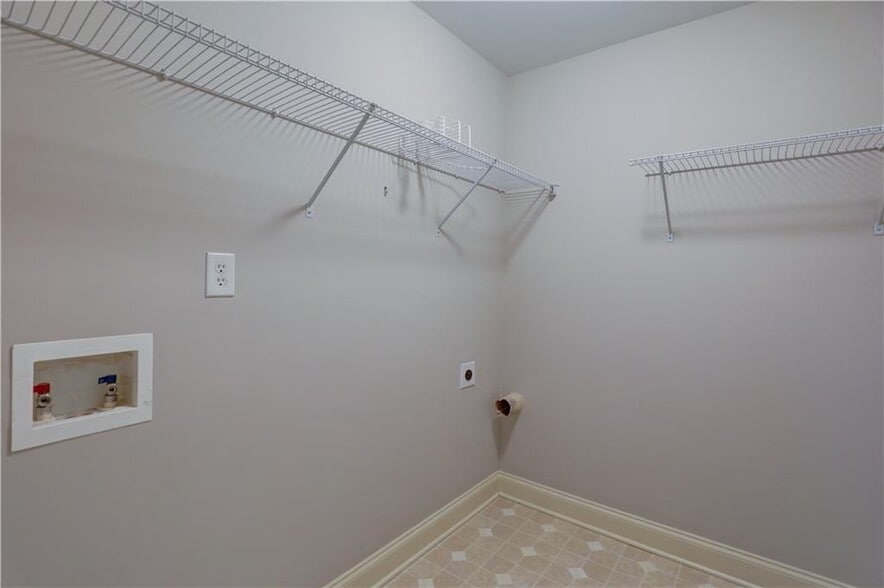 Building Photo - 1451 Primrose Park Rd