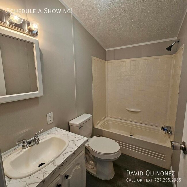 Building Photo - 2737 W Washington Center Rd