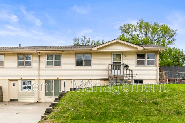 Primary Photo - 3701 Saratoga St
