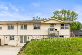 Building Photo - 3701 Saratoga St
