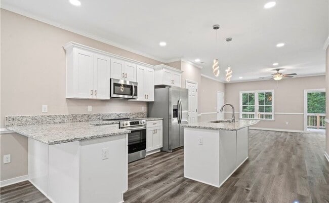 Building Photo - 11816 Shady Ln