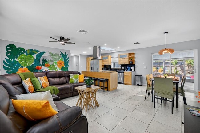 Building Photo - 3044 Golden Rain Dr