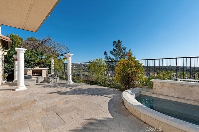 Building Photo - 27683 Manor Hill Rd