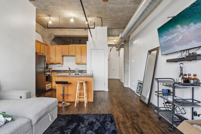 Building Photo - 1528 S Wabash Ave