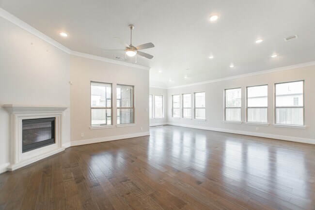 Building Photo - 49 Cassena Grove Pl