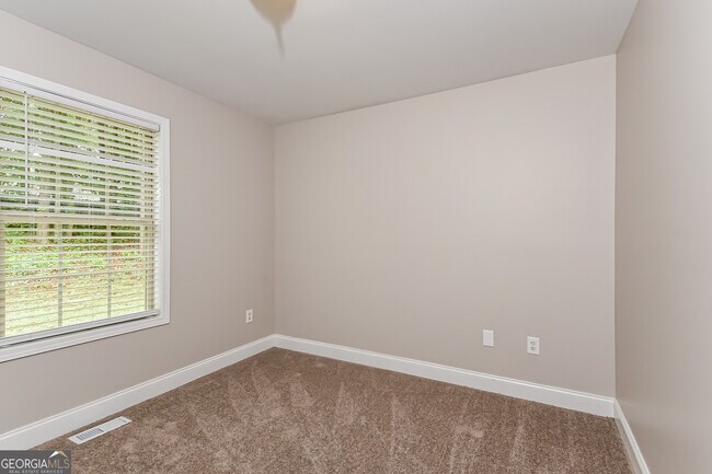 Building Photo - 3823 Refinement Way