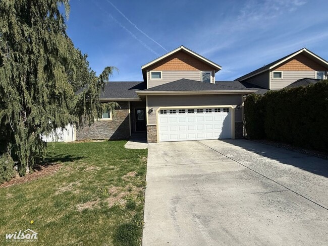 Building Photo - 1501 S 71st Ave