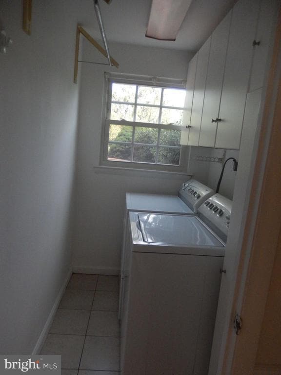 Building Photo - 15821 Anamosa Dr