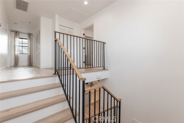 Building Photo - 3091 Chadwick Dr