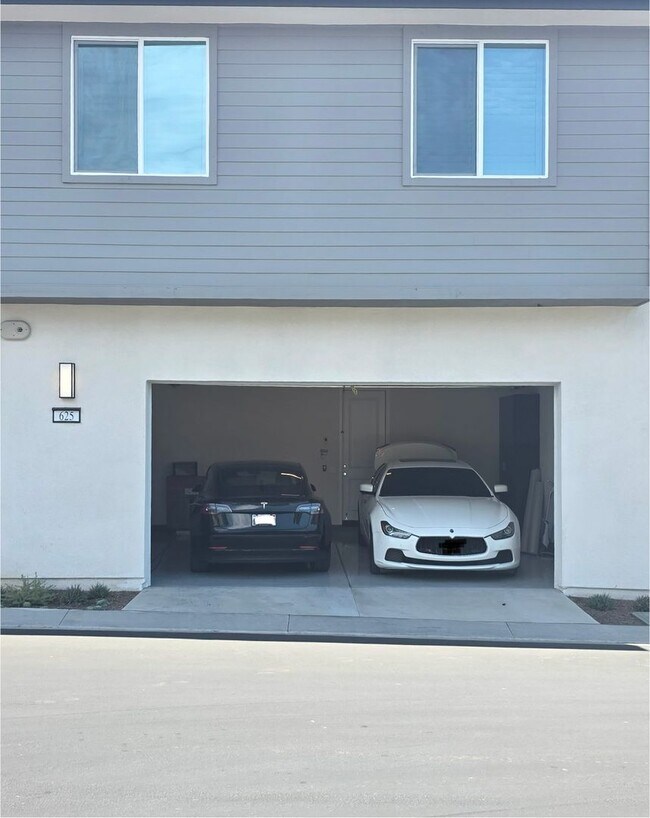 Building Photo - 625 Gadwall