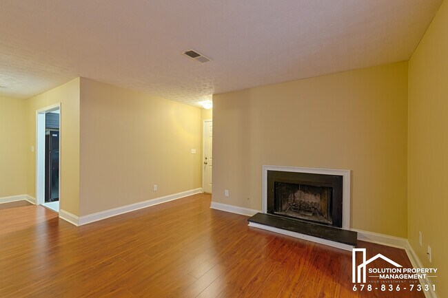 Building Photo - 1808 Augusta Dr