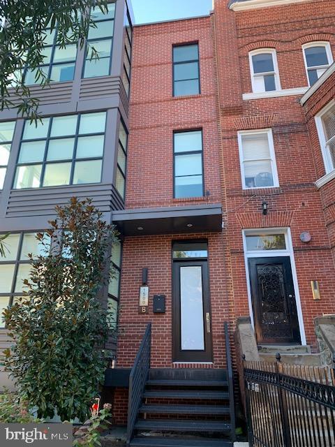 Primary Photo - 1502 17th St NW