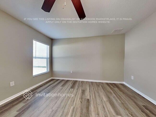 Building Photo - 4518 Fairway Oaks Dr