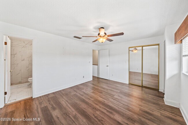 Building Photo - 1030 Ashley Ave