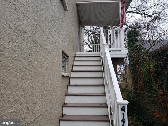 Building Photo - 417 S Washington St