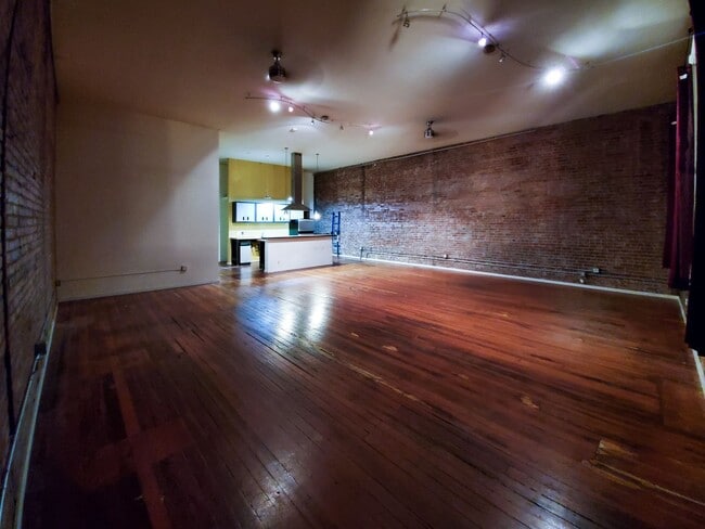 Building Photo - 211 1st Ave S