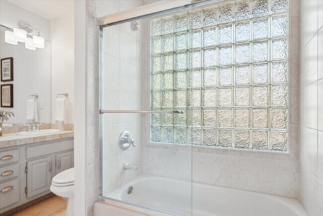 Building Photo - 8056 S Krameria Way