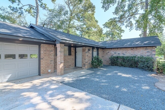 Building Photo - 3402 Gary Ln