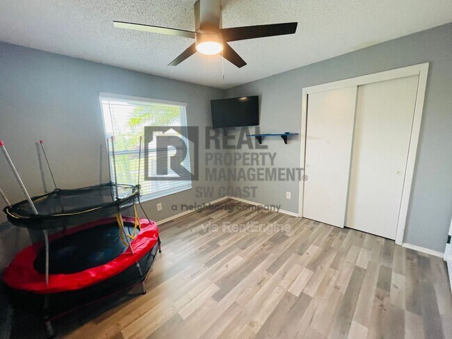Building Photo - 6124 Principia Dr