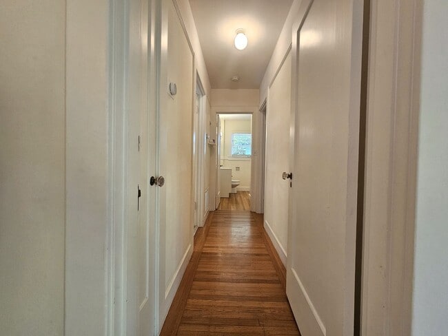 Building Photo - 4-Bedroom Single Family Home in Palo Alto-  lease take over