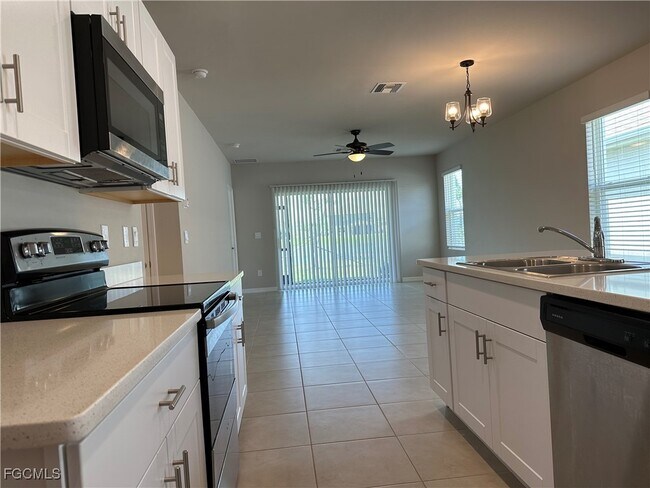 Building Photo - 8777 Swell Brooks Ct