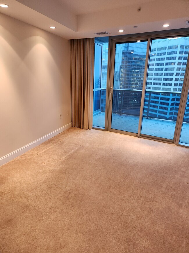 Building Photo - Turnberry
