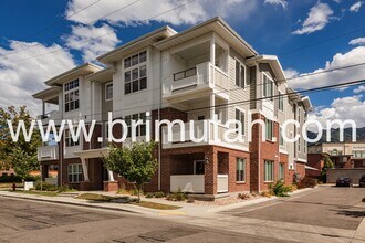 Building Photo - 4645 Locust Ln