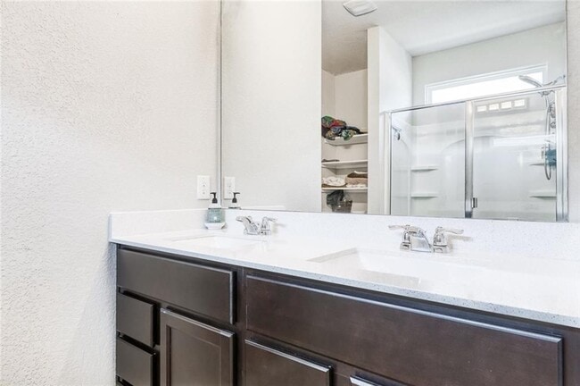 Building Photo - 212 Freedom Park Ave