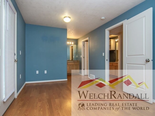 Building Photo - Comfort Meets Style: 2 Bed, 1.5 Bath Herri...