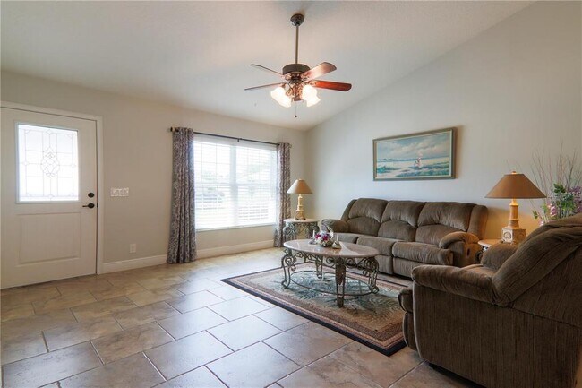 Building Photo - 16381 SE 82nd Ct
