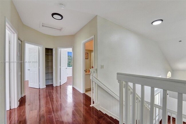 Building Photo - 10730 NW 56th Ct