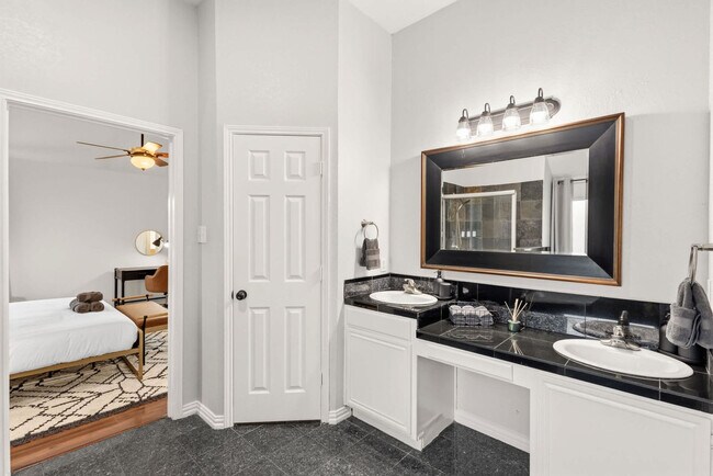 Building Photo - 3508 Misty Meadow Dr