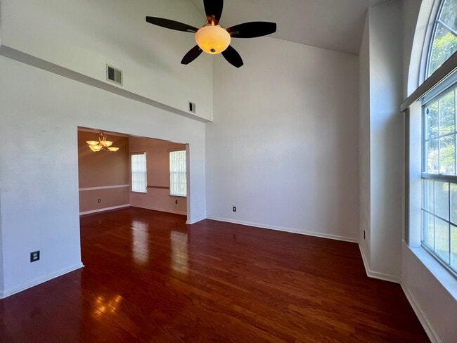 Building Photo - Beautiful 4 bedroom home in Chesapeake