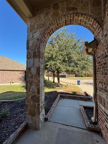 Building Photo - 824 Baltusrol Dr