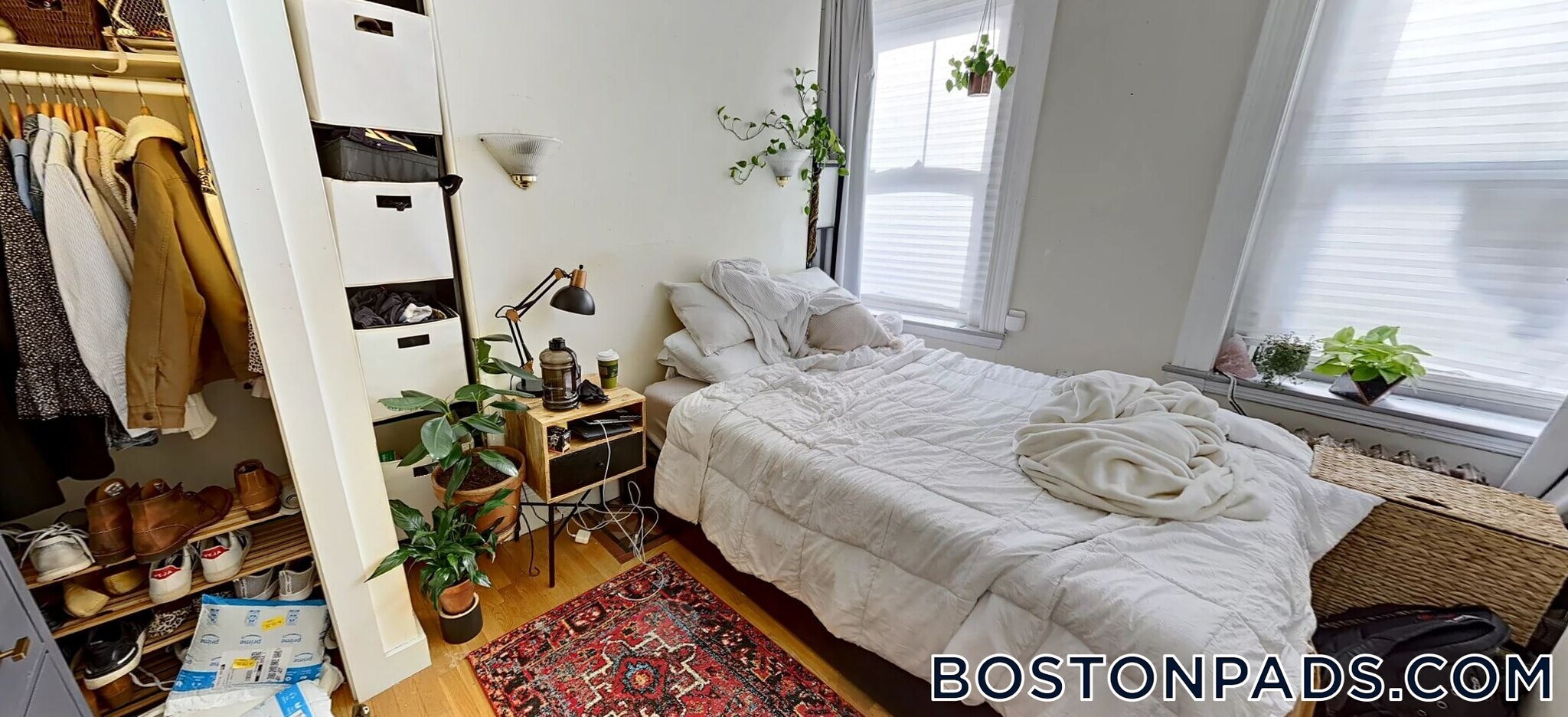 Building Photo - 6 Symphony Rd