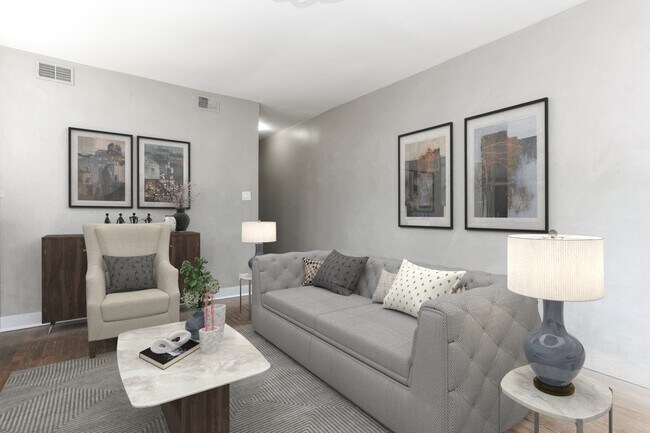 Building Photo - 2647 W Potomac Ave