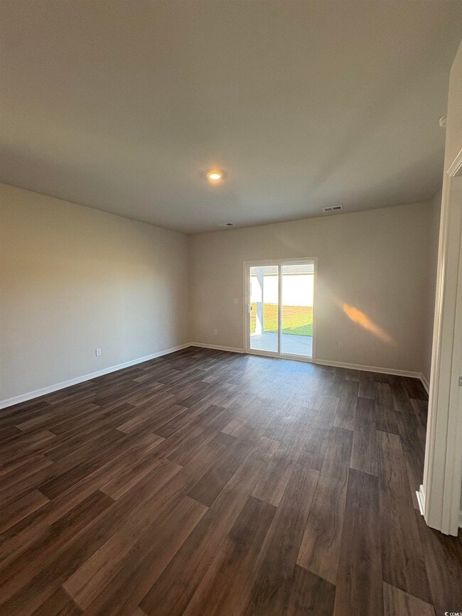 Building Photo - 820 Wapama St