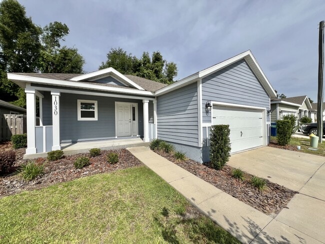 Primary Photo - 1030 SW 251st Way