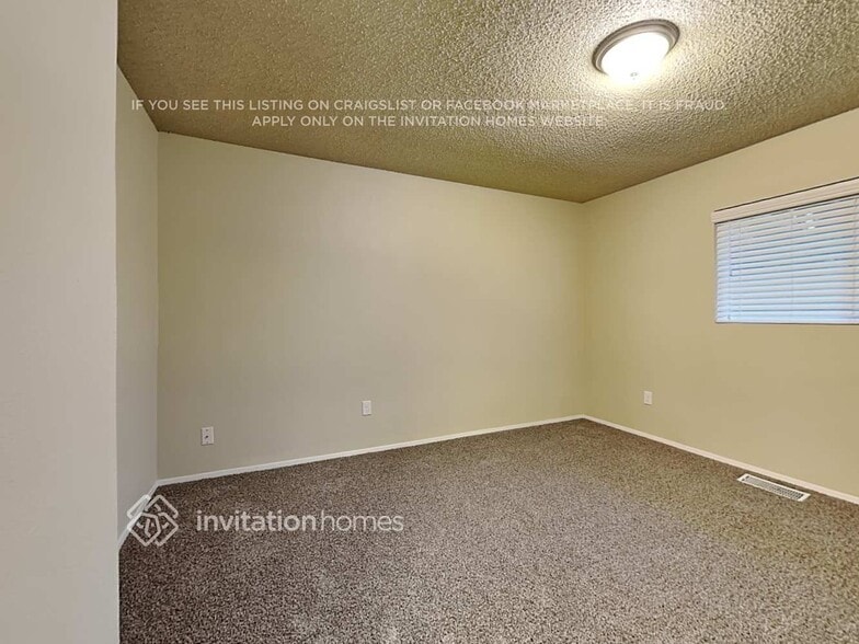 Building Photo - 33628 27th Pl SW