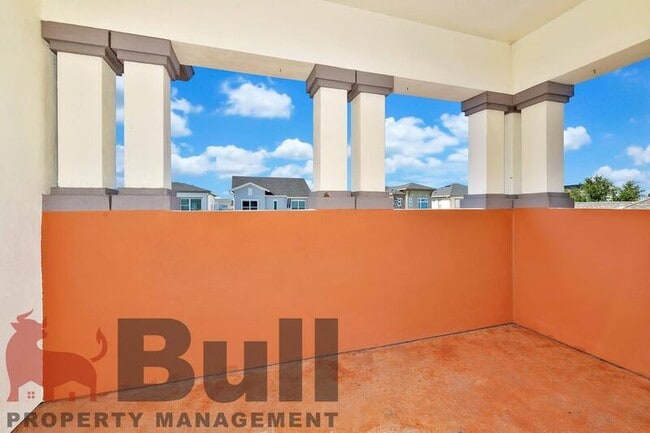 Building Photo - 8233 Canetti St