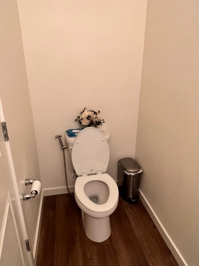 Powder Room - 4711 Falcon Rock Ln