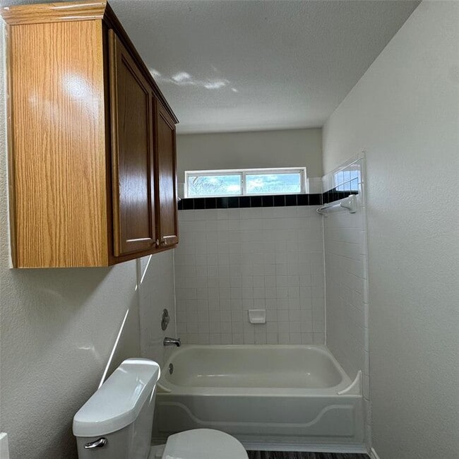 Building Photo - 4735 Castleman Dr