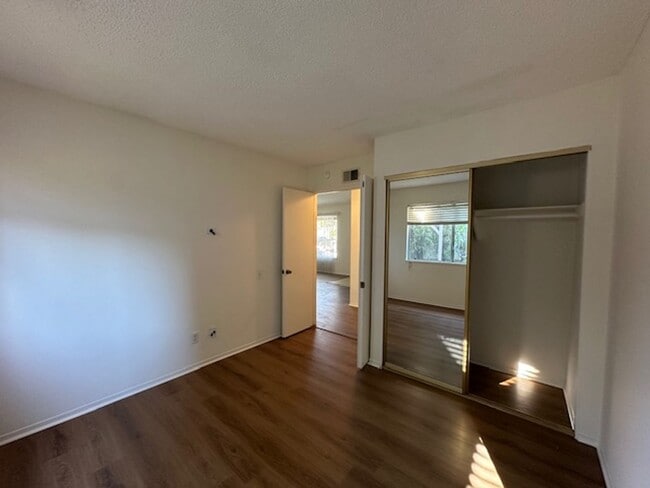 Building Photo - Remodeled Thousand Oaks Home