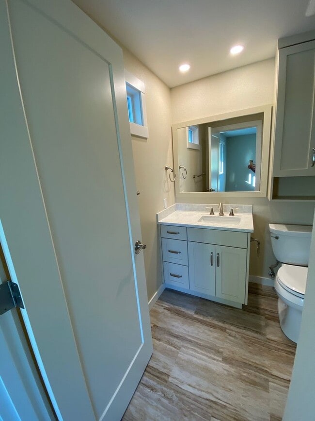 Building Photo - Modern 4-Bedroom Home with Panoramic Water & Mountain Views